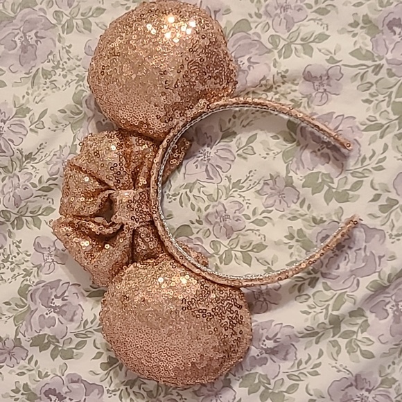 Minnie Mouse Rose Gold Ears - Picture 3 of 3